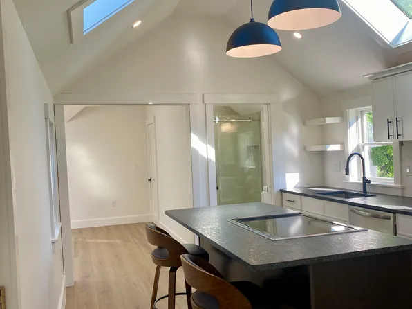 657 Waquoit Hwy #2B, East Falmouth, MA 02536