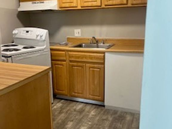 5th image of 5700 Radecke Ave #5704-B4