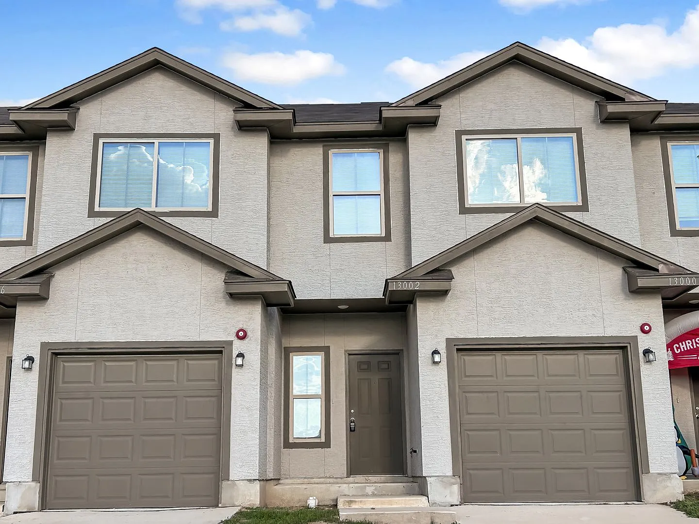 Charming 3 Bedroom Townhome Near I-35 & Randolph AFB — Photo 3