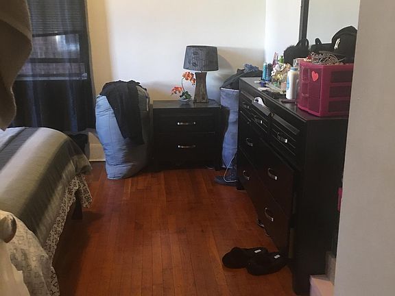 3rd image of 9024 198th St