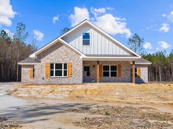 520 Martin Luther King Dr, Forest, MS 39074