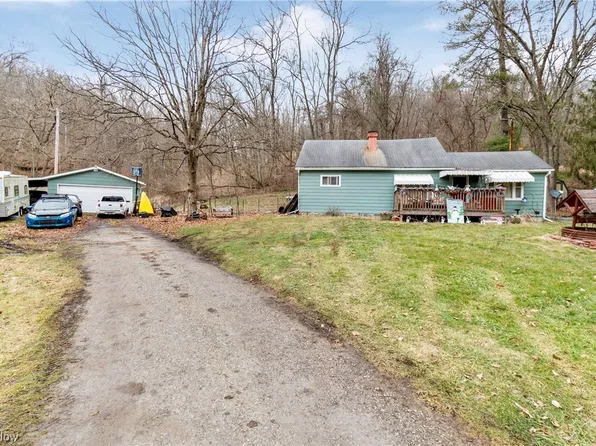 71300 Barton Rd, Bridgeport, OH 43912