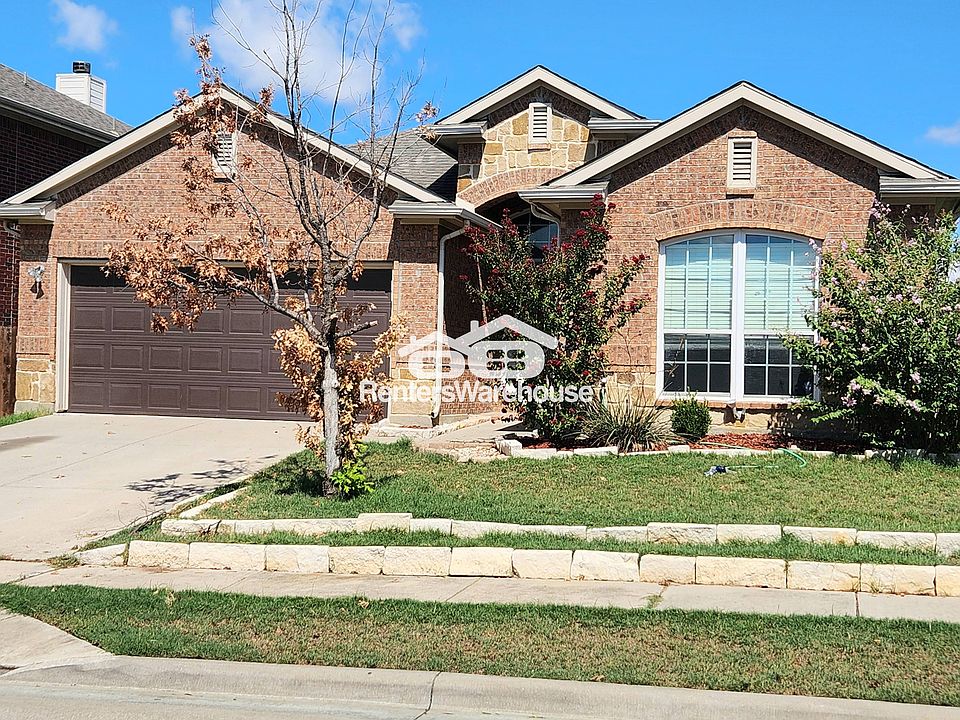 1st image of 14616 Crystal Lake Dr