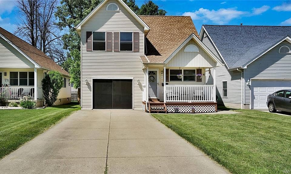 1st image of 39 Paige Ave
