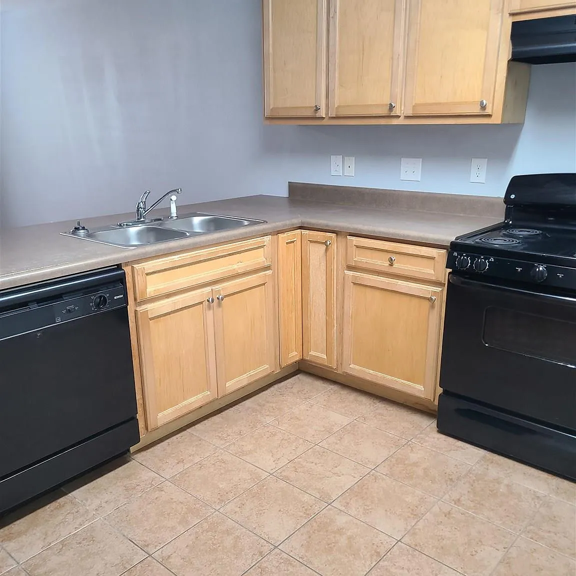 2 bed, 1.0 bath, 795 sqft, $875 — Photo 3
