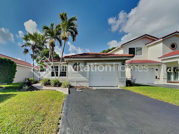 13528 NW 5th Ct, Fort Lauderdale, FL 33325
