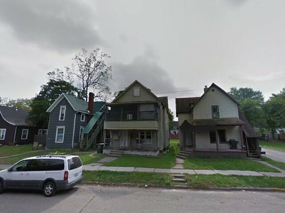 1st image of 811 W Franklin St APT D