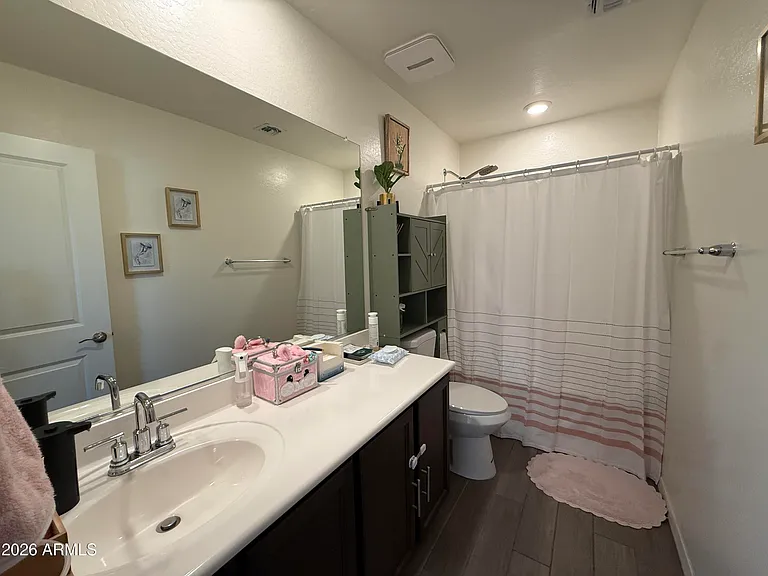 8804 W Jefferson St — Photo 16