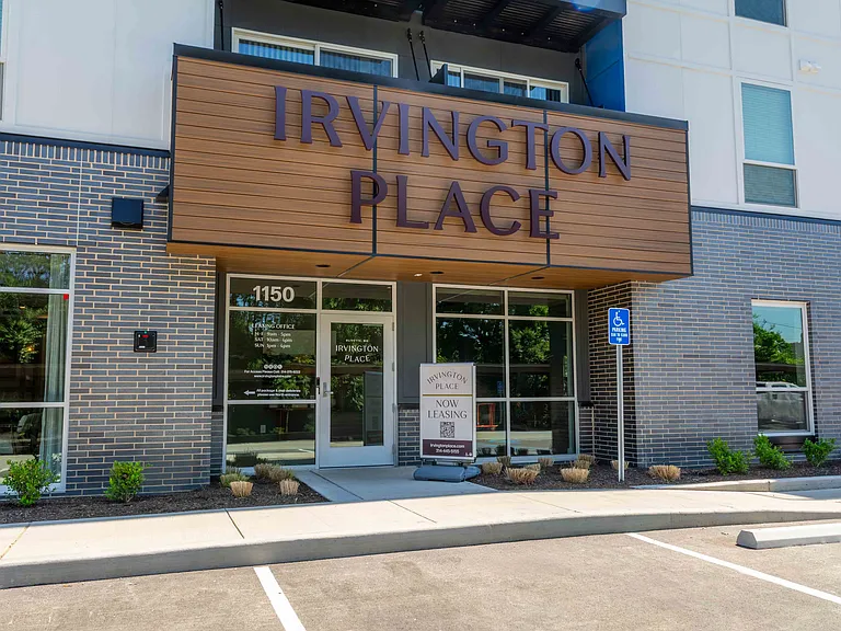 Irvington Place — Photo 10
