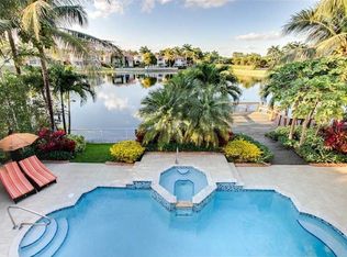 11101 NW 70th St, Doral, FL 33178