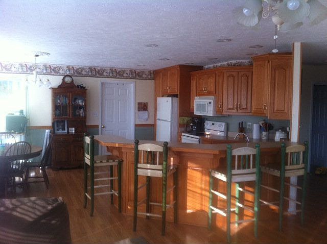2nd image of 1018 Highway 1207