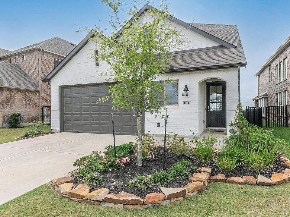 1st image of 19523 Shady Hike Ln