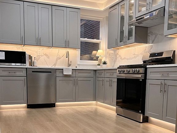 4th image of 1602 E Passyunk Ave #2