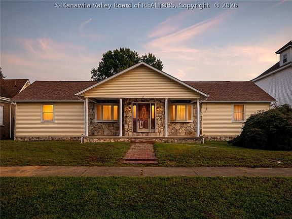 2nd image of 2712 Collis Ave