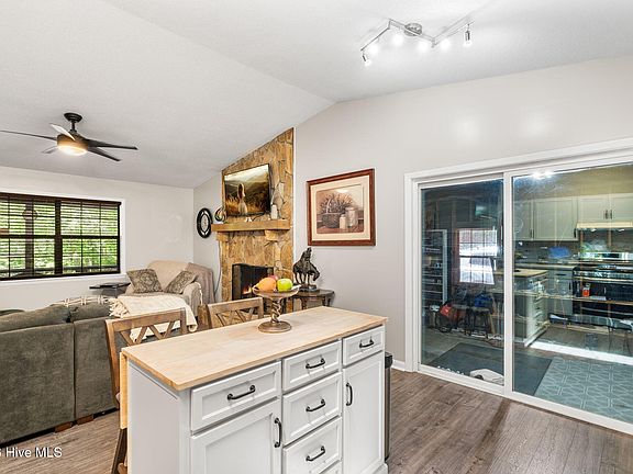 5th image of 71 Wren Lane #7