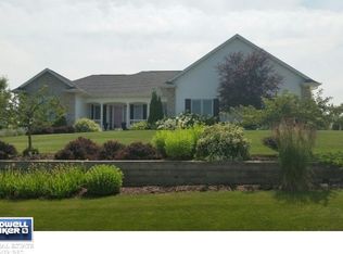3545 Dekalb Ln, Neenah, WI 54956