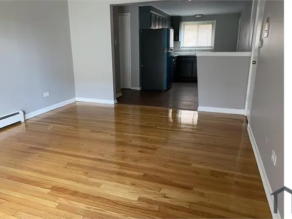 3830 W 63rd St #13, Chicago, IL 60629