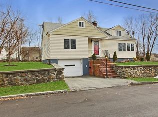 36 Lincoln St, Methuen, MA 01844