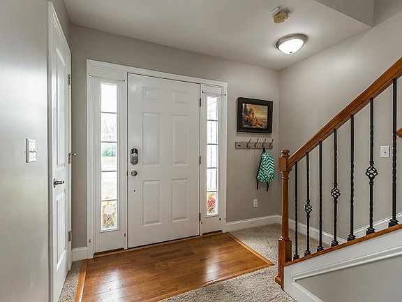 3rd image of 964 Cobble Dr