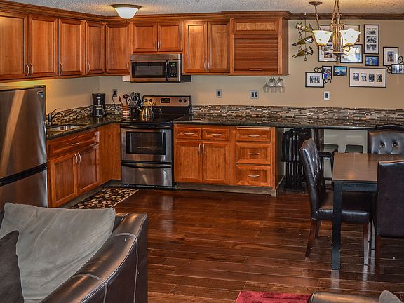 2nd image of 220 Tanner Way #103