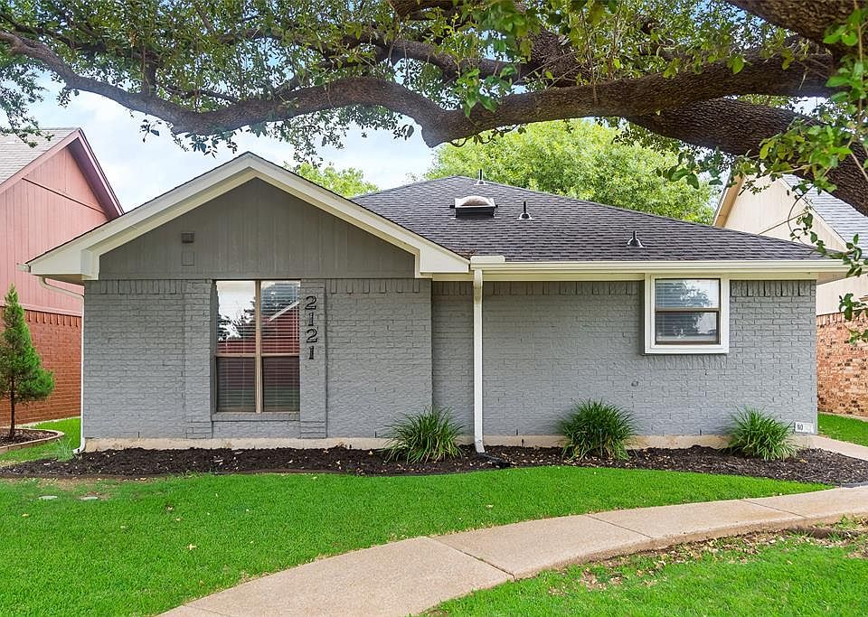 1st image of 2121 Cordoba Dr