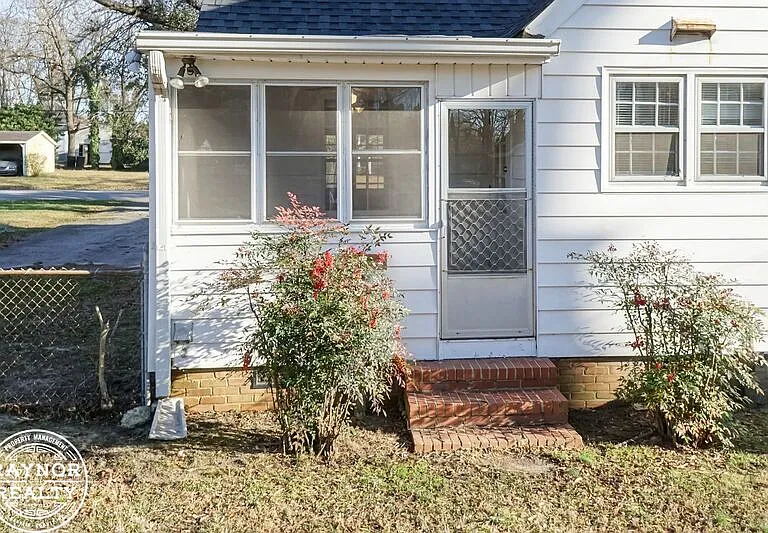 433 Norvell St — Photo 28
