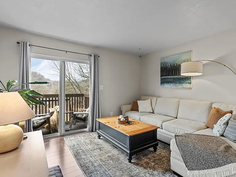 331 Glaser Ave #A — Photo 5
