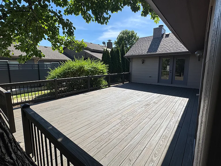 10906 Sandpiper Cv — Photo 34