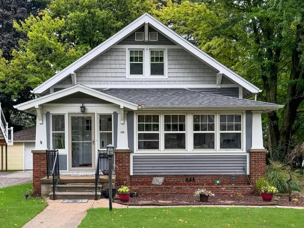 106 N Swegles St, Saint Johns, MI 48879