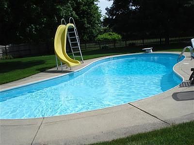 3rd image of 2165 Woodstock Ct