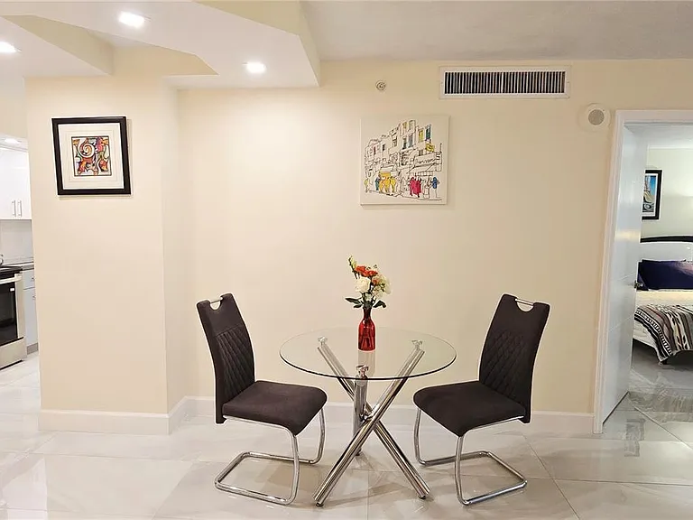 6917 Collins Ave #1212 — Photo 4