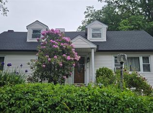 257 Schenck Avenue, Great Neck, NY 11021