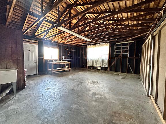 5th image of 2554 Duke Ave