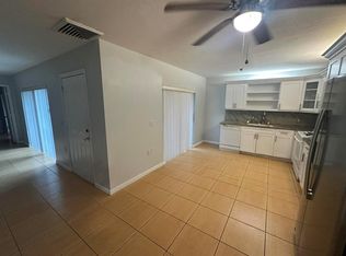 417 4th Ln, Palm Beach Gardens, FL 33418