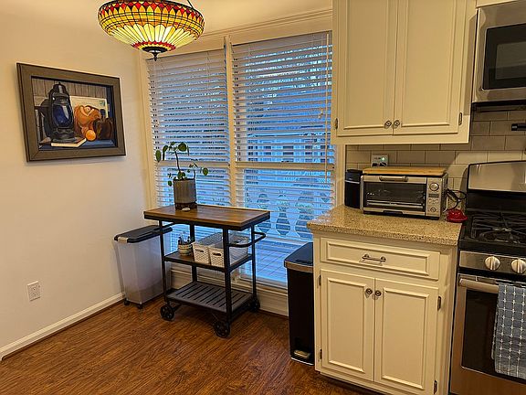 Kitchen Breakfast Nook