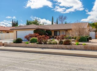 42971 Sachs Dr, Lancaster, CA 93536