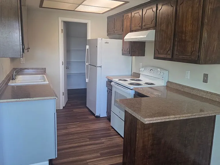 1101B Brandon Ct — Photo 11