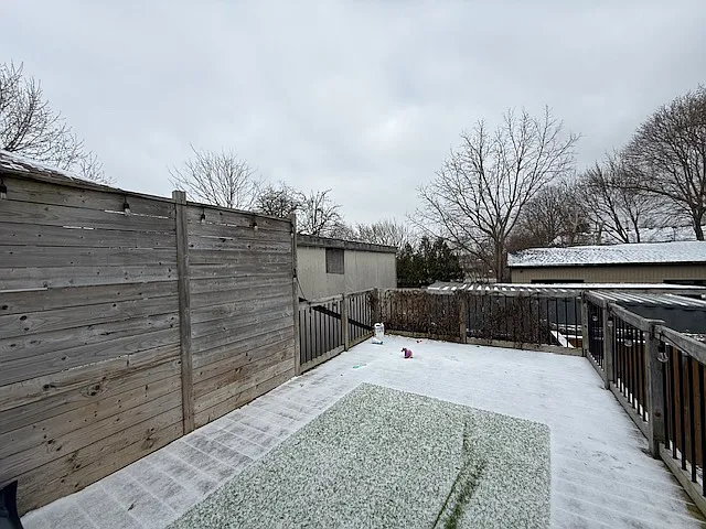 650 Victoria St #MAIN FLOOR — Photo 12