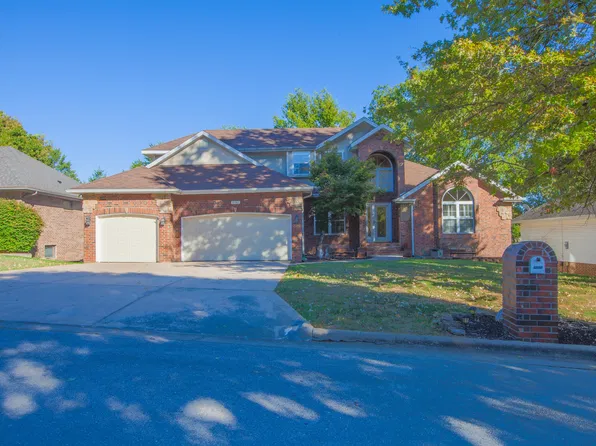 2546 S Chapel Drive, Springfield, MO 65809