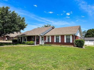 604 Mustang Dr, Mount Vernon, TX 75457
