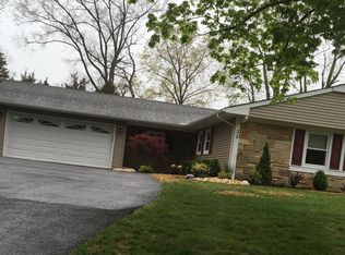 38 Hughes Rd, Somerset, NJ 08873