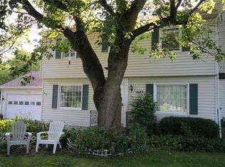 1687 Shilling Rd, Palmyra, NY 14522