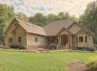 190 Gold Mine Dr, Hayesville, NC 28904