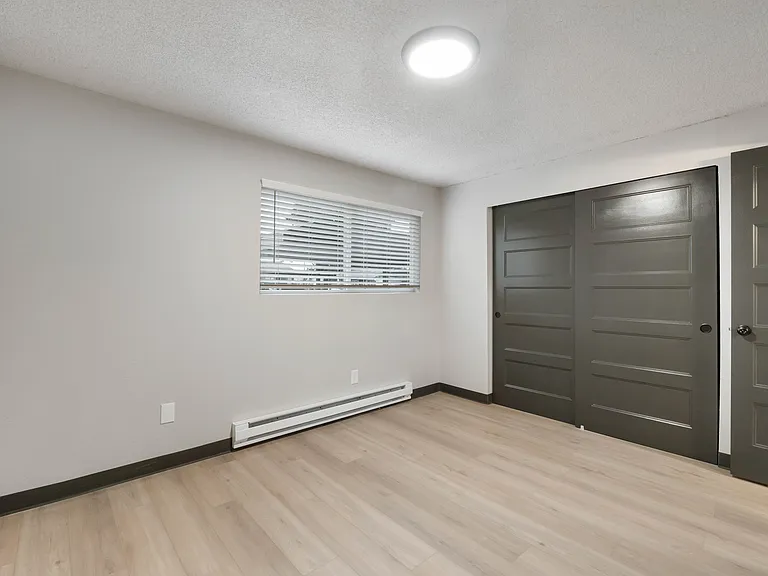 Bayswater Apartments — Photo 20
