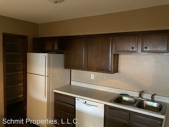 2nd image of 1901 Indian Hills Dr APT 4