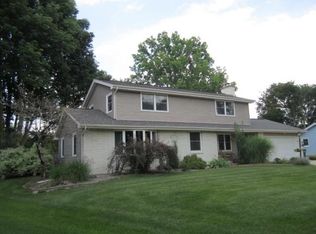 124 Dana Dr, Beaver Dam, WI 53916