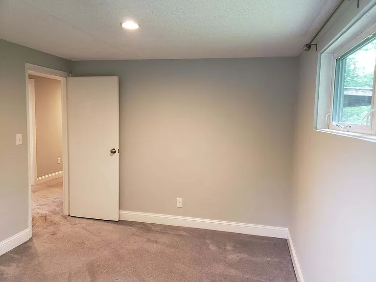 2 Memorial Dr — Photo 12