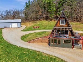 14847 Lost Canyon Rd, Peosta, IA 52068