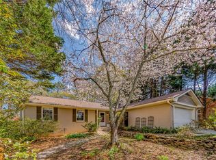 1573 Frazier Rd, Decatur, GA 30033