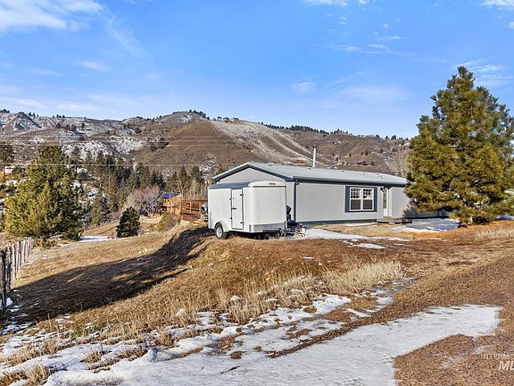 3rd image of 142 Mores Creek Rim Rd